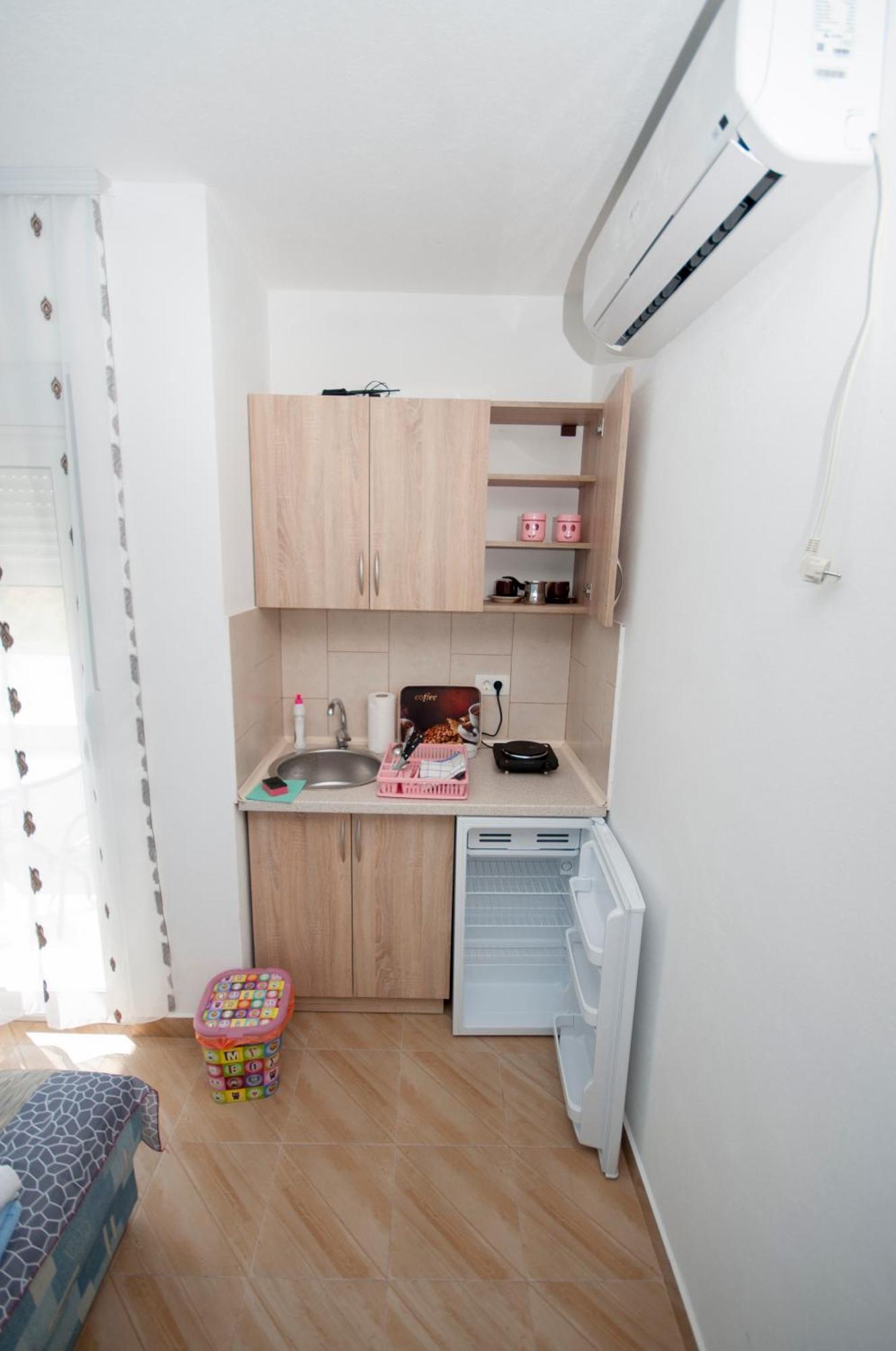 Studio Apartments Tea Sutomore Exterior photo